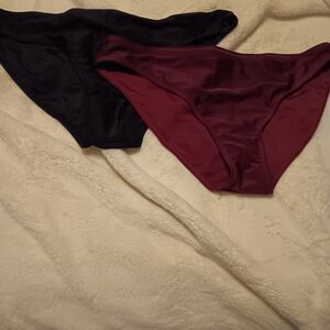 Women's Swimwear Set - Black and Burgundy